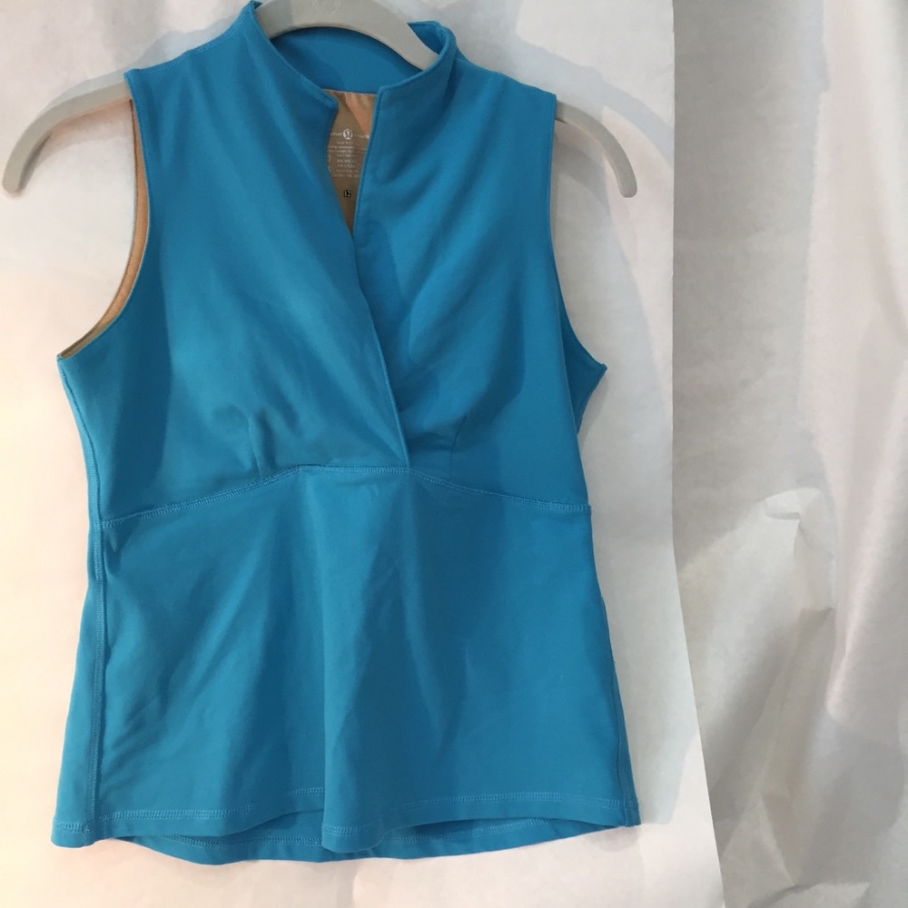 Lululemon Top...extremely flattering!